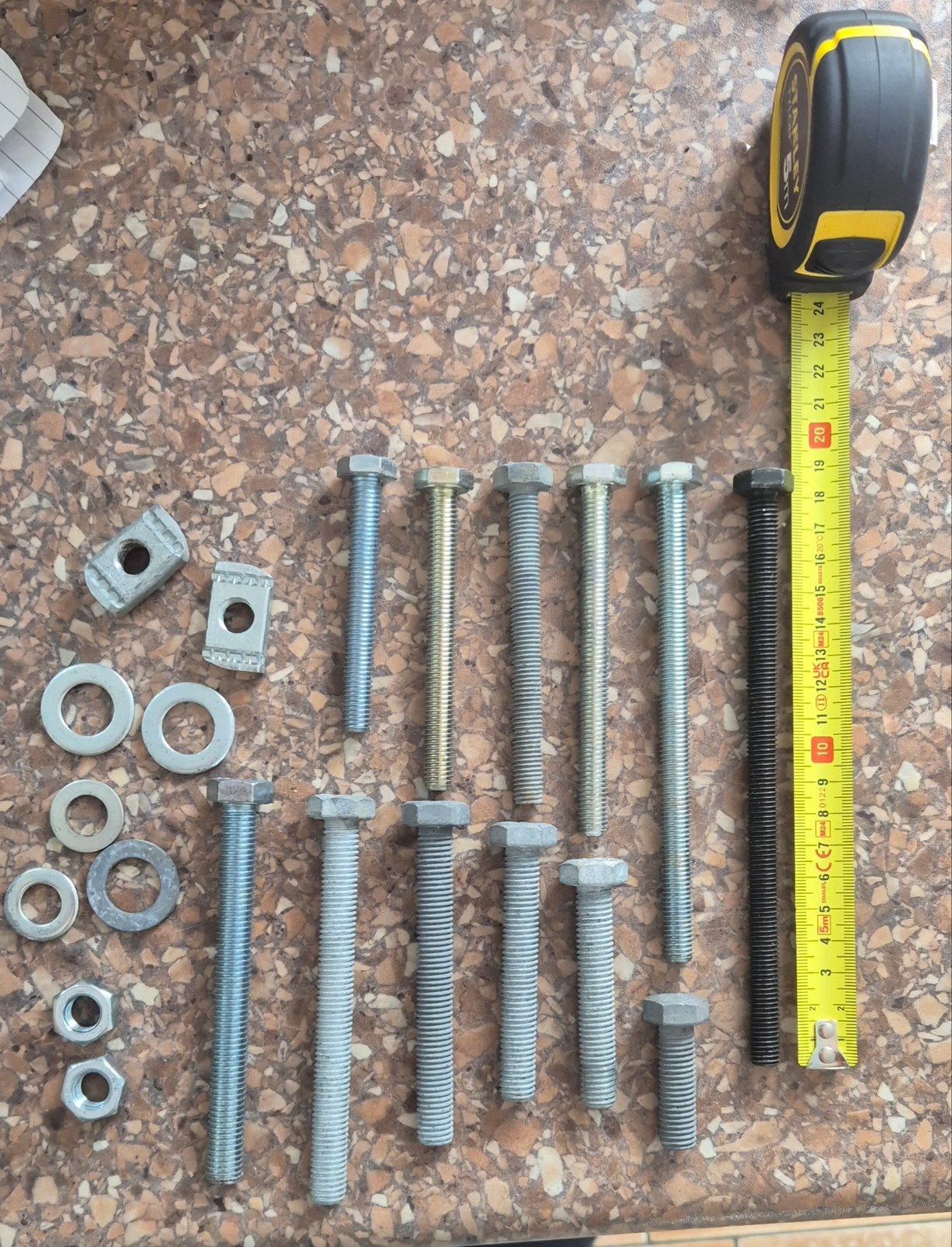 Diverse bouten en moeren, Ophalen of Verzenden, Nieuw, 100 tot 250 mm, Bouten of Moeren