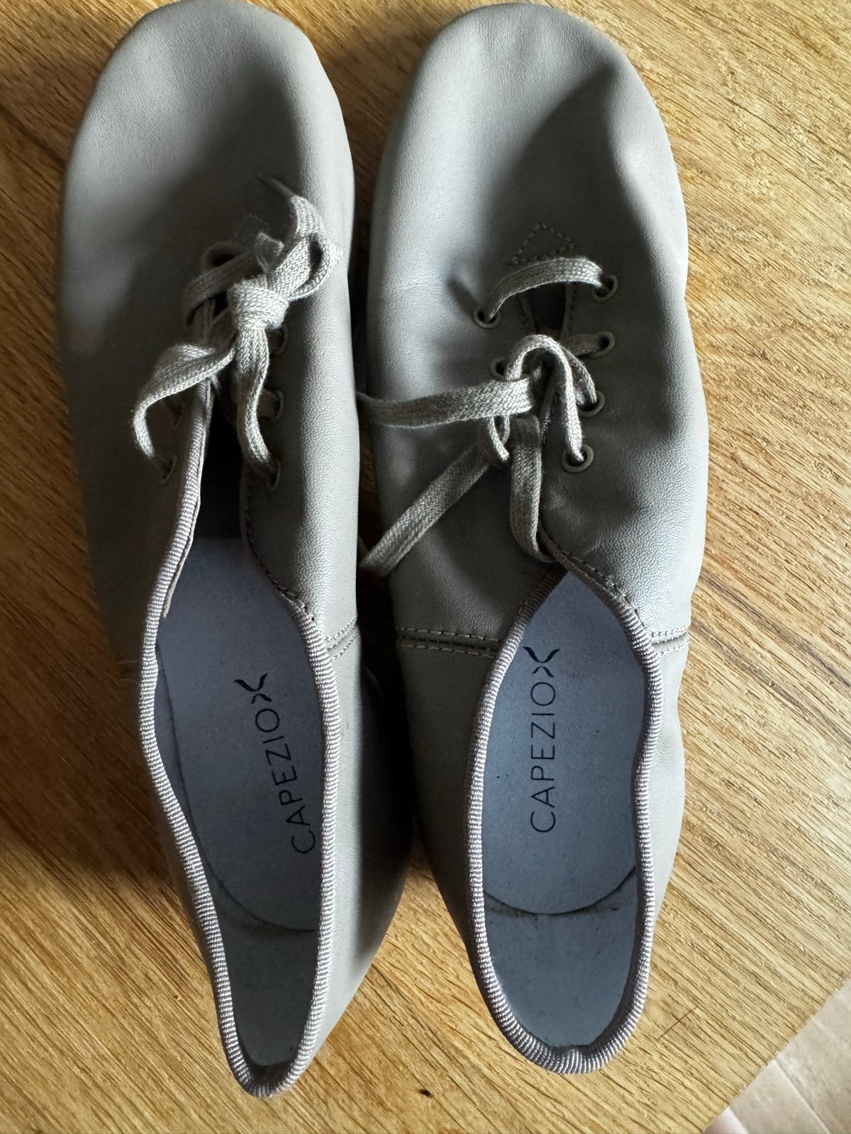 Nieuwe Capezio dansschoenen - Maat 9,5, Kleding | Dames, Ophalen of Verzenden, Nieuw, Bruin, Dansschoenen
