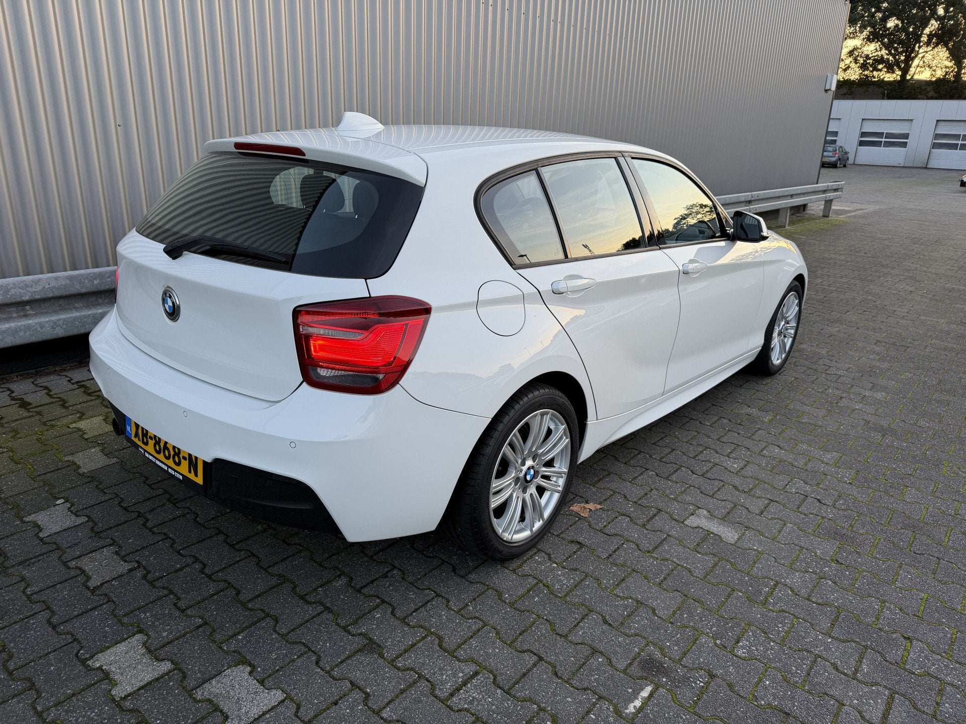 BMW 1-serie 116i Business+ Volledig M, Xenon, Navi, Cruise -, 1-Serie, Gebruikt, Zwart, 4 cilinders