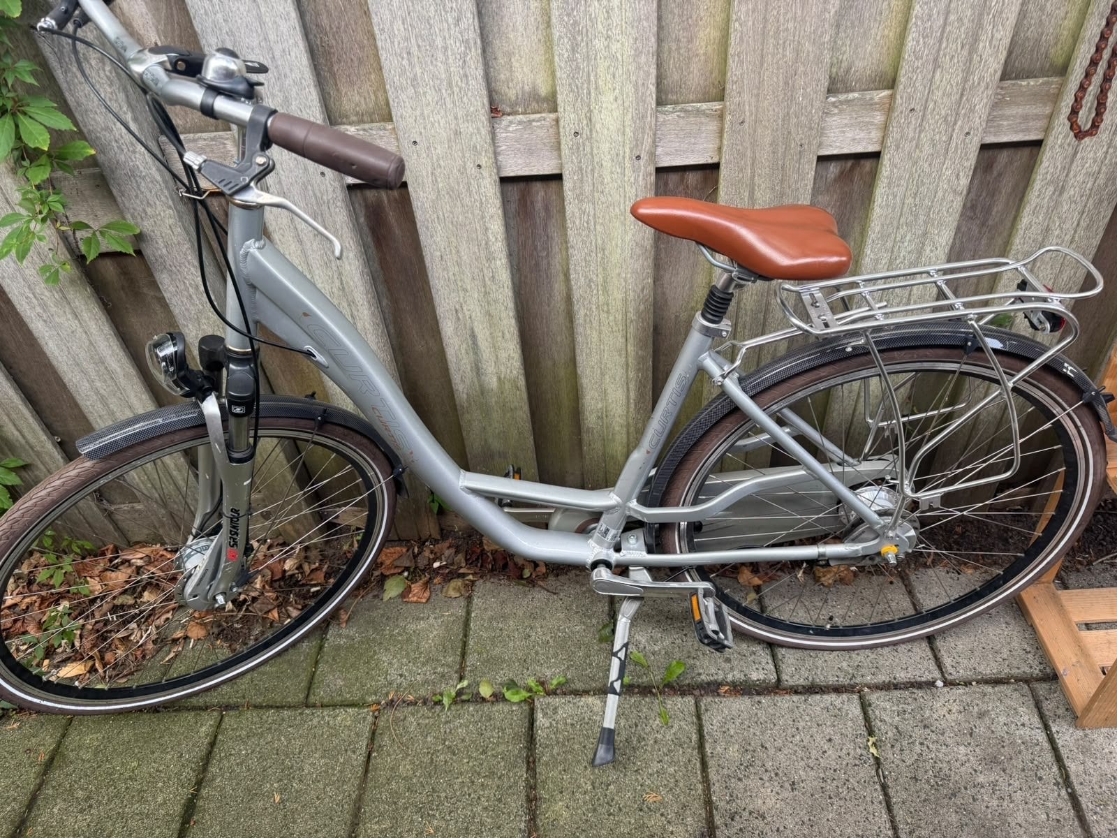 Damesfiets, Fietsen en Brommers, Velgrem, Ophalen of Verzenden, Zo goed als nieuw, Gazelle