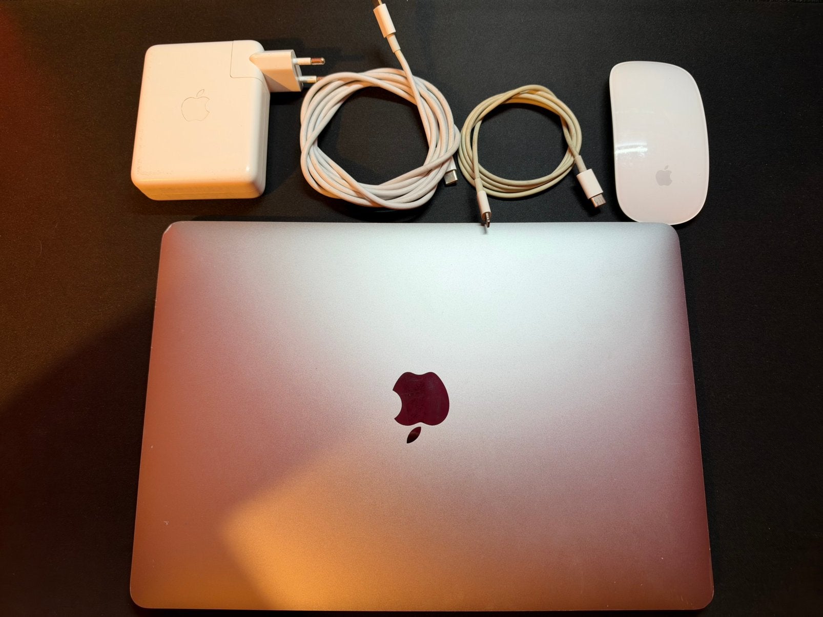 MacBook Pro 13” 2018 i5 8GB 256GB + Oplader + Magic Mouse, MacBook Pro, Gebruikt, 256 GB, 2 tot 3 Ghz