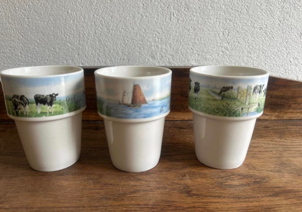 3 Wiebe van der Zee melkbekers p/3:, Ophalen of Verzenden, Zo goed als nieuw, Porselein, Kop en/of schotel