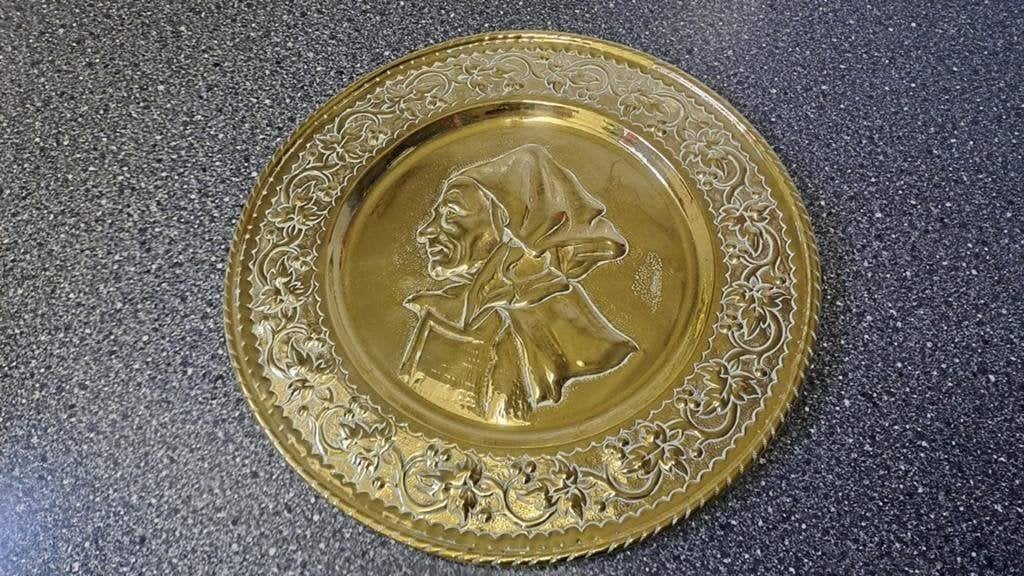 Decoratieve wandplaat van messing., Ophalen of Verzenden