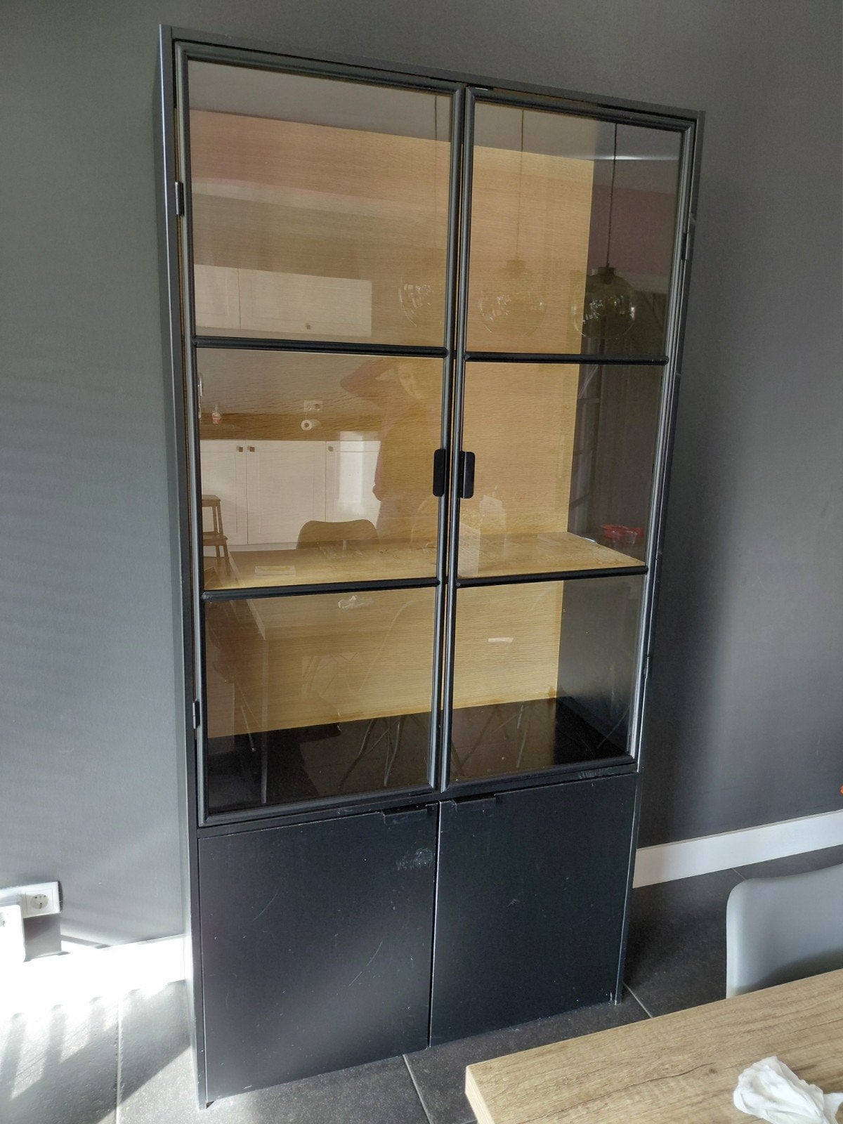 WOOOD Vitrinekast Sivan zwart grenenhout 200x100x40cm, Huis en Inrichting, Ophalen, 100 tot 150 cm, 200 cm of meer, Grenenhout