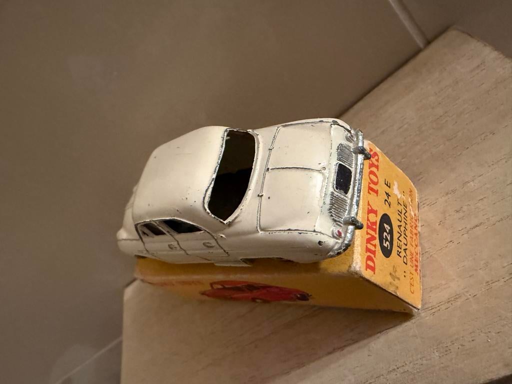 Dinky Toys France Renault dauphine- Zeer Goede Staat, Gebruikt, Auto, Dinky Toys, Ophalen of Verzenden