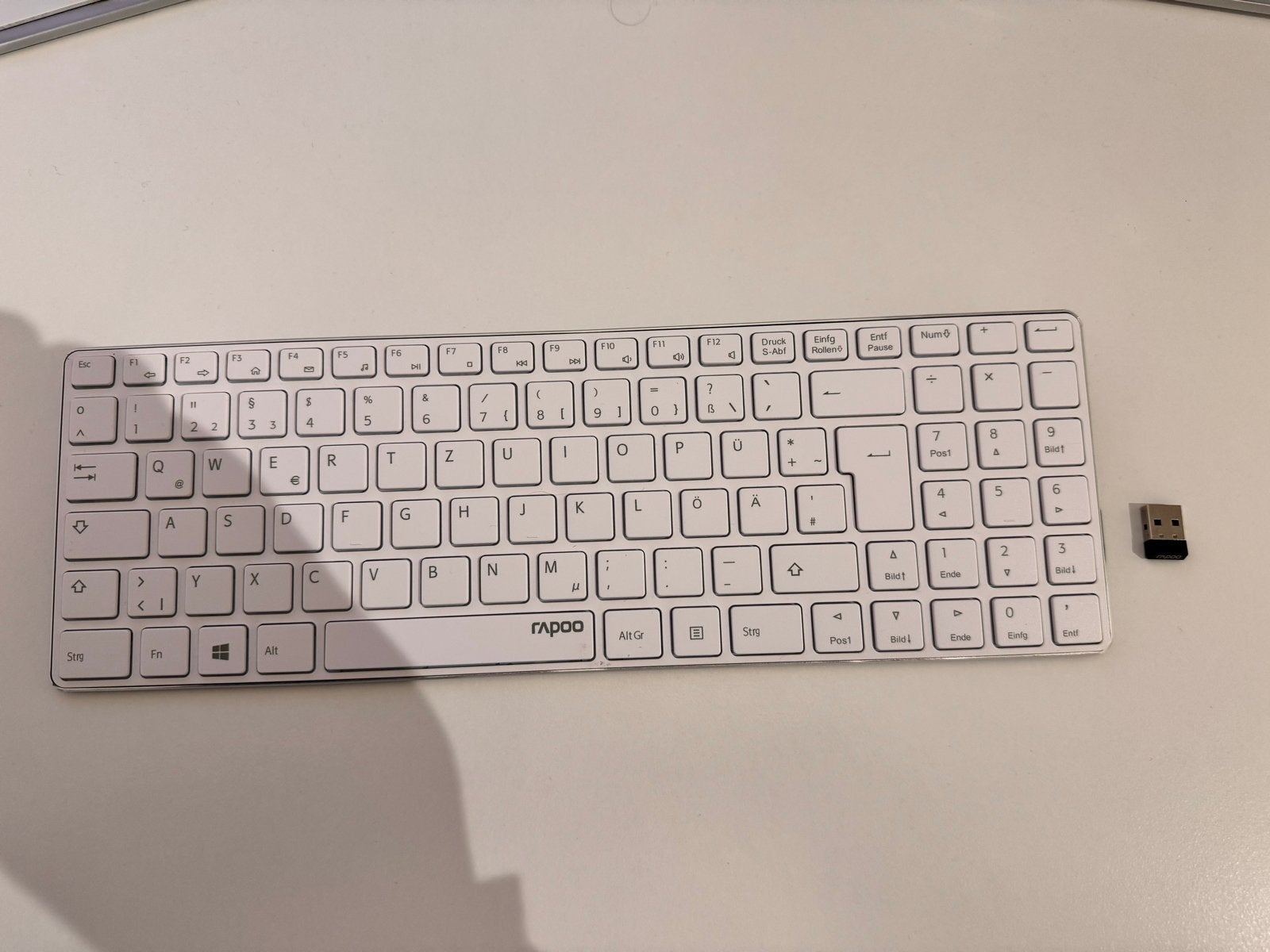 Rapoo draadloos toetsenbord met USB-ontvanger, Ophalen, Qwerty, Zo goed als nieuw, Draadloos