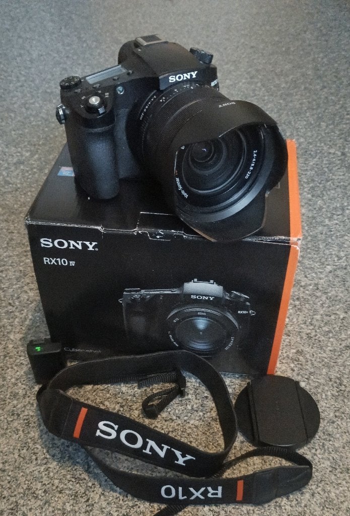 Sony RX10 MIV bridge camera, Audio, Tv en Foto, Fotocamera's Digitaal, Ophalen, Geheugenkaart, Zo goed als nieuw, Sony