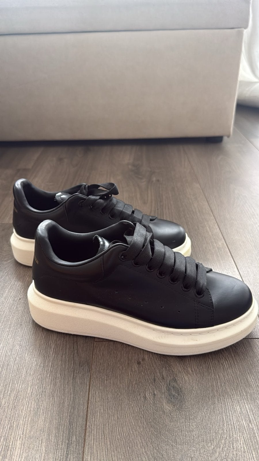 Alexander McQueen sneakers zwart leer maat 37, Kleding | Dames, Schoenen, Verzenden, Zwart, Sneakers of Gympen, Zo goed als nieuw