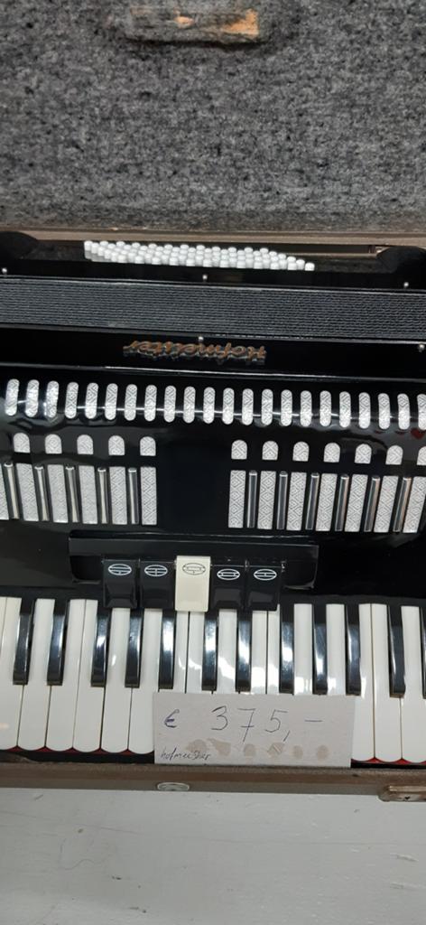 Accordeon 72 bas, Muziek en Instrumenten, Accordeons, Ophalen