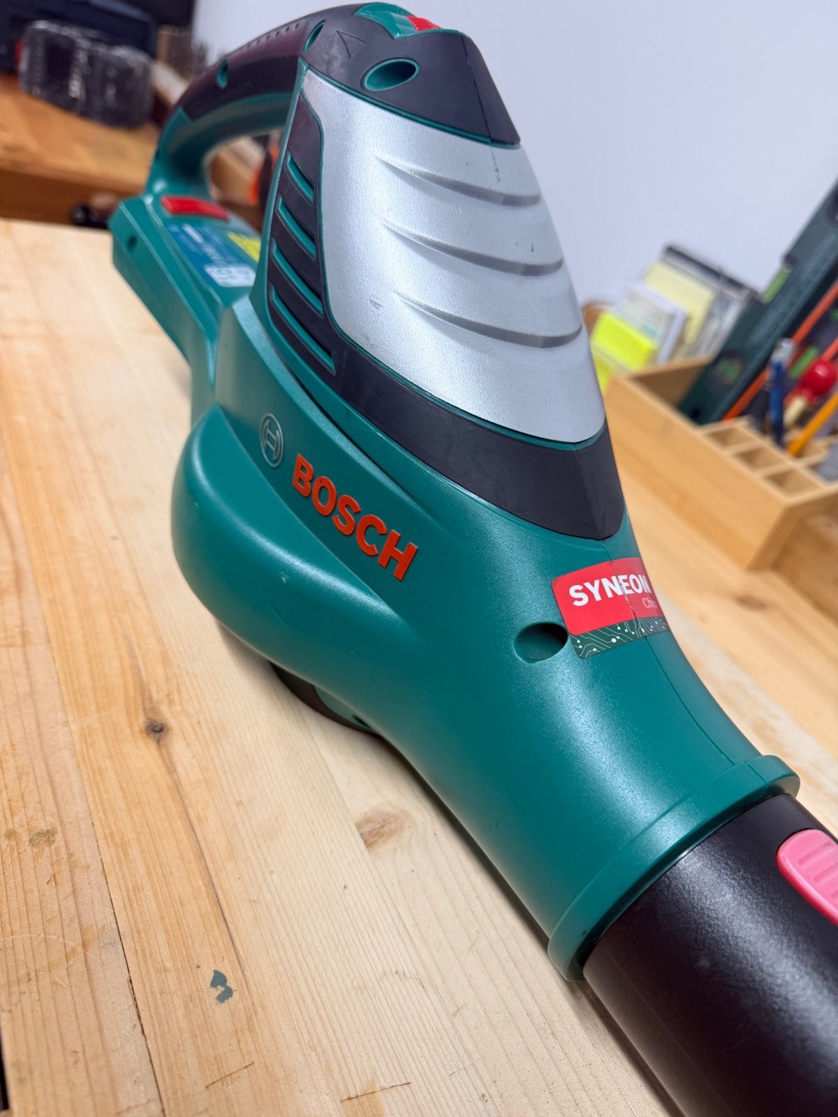 Bosch professional krachtig Bladblazer 36 v Lithium ion, Ophalen, Zo goed als nieuw, Accu