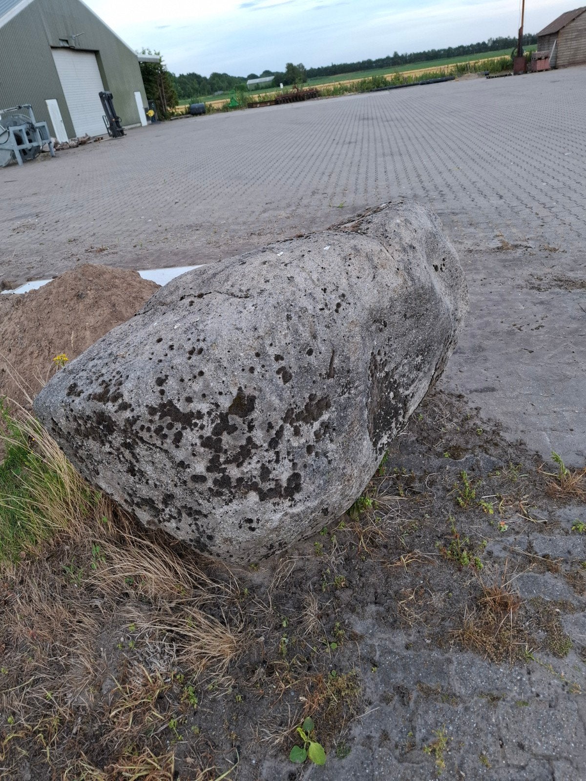 Te koop grote veldkeien, Ophalen