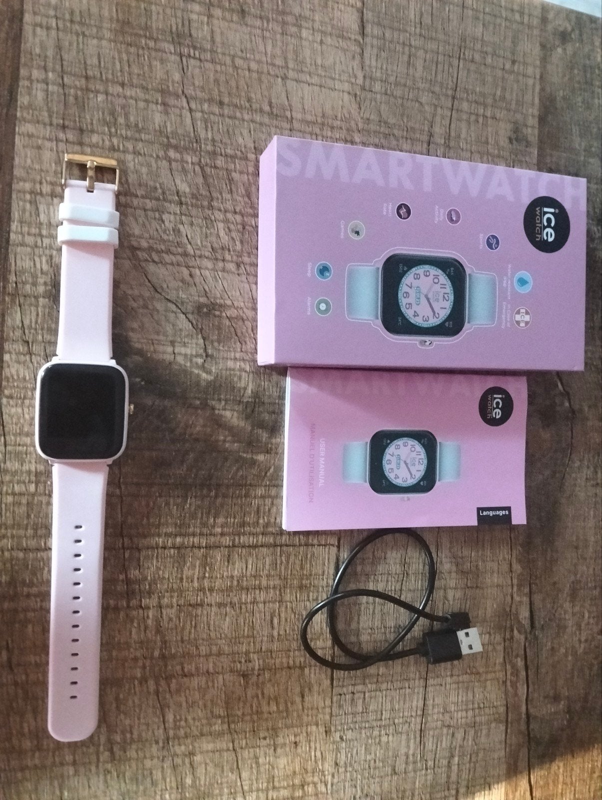 Ice Watch junior 1.0

Kinder Smartwatch Roze, Sieraden, Tassen en Uiterlijk, Horloges | Kinderen, Ophalen, Zo goed als nieuw, Roze