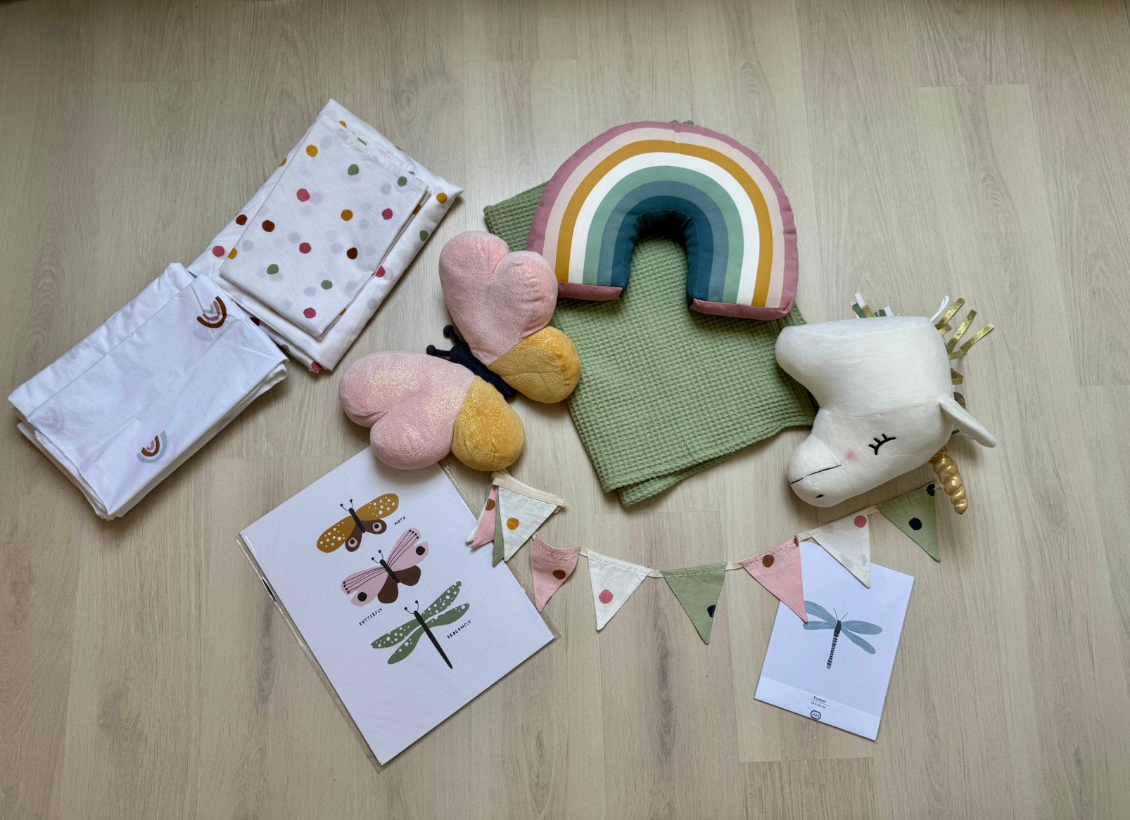 Gratis pakket decoratie kinderkamer van H&M, Ophalen, Wanddecoratie, Meerkleurig, Gebruikt