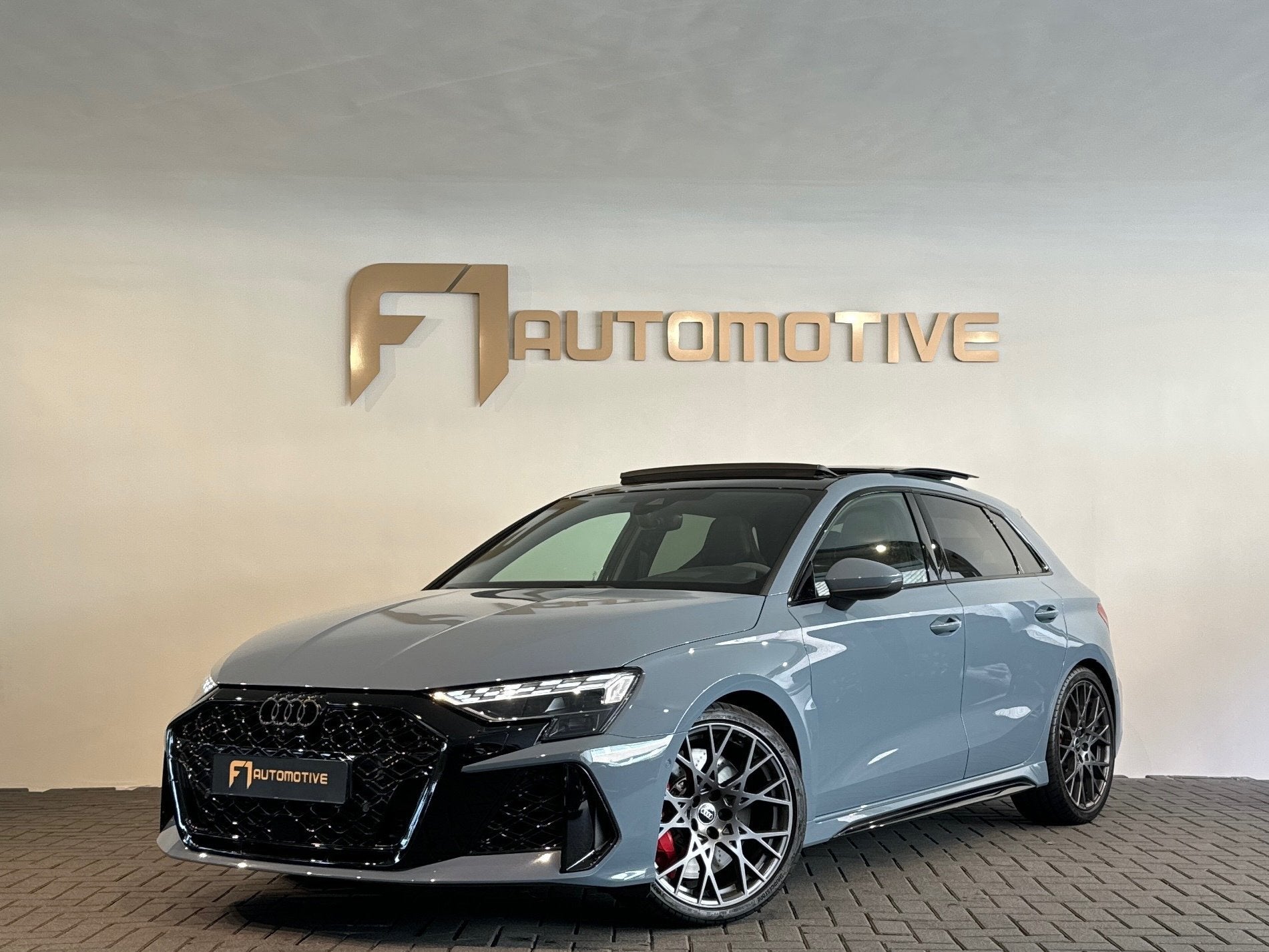 Audi RS3 Sportback 2.5 TFSI quattro Pano|Kuip|HuD|Sonos|PPF, Auto's, Audi, Automaat, Dealer onderhouden, Gebruikt, RS3