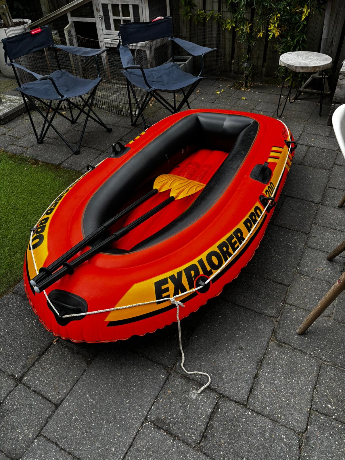 Rubber boot intex 200 inclusief 2 roeispanen, Ophalen, Zo goed als nieuw