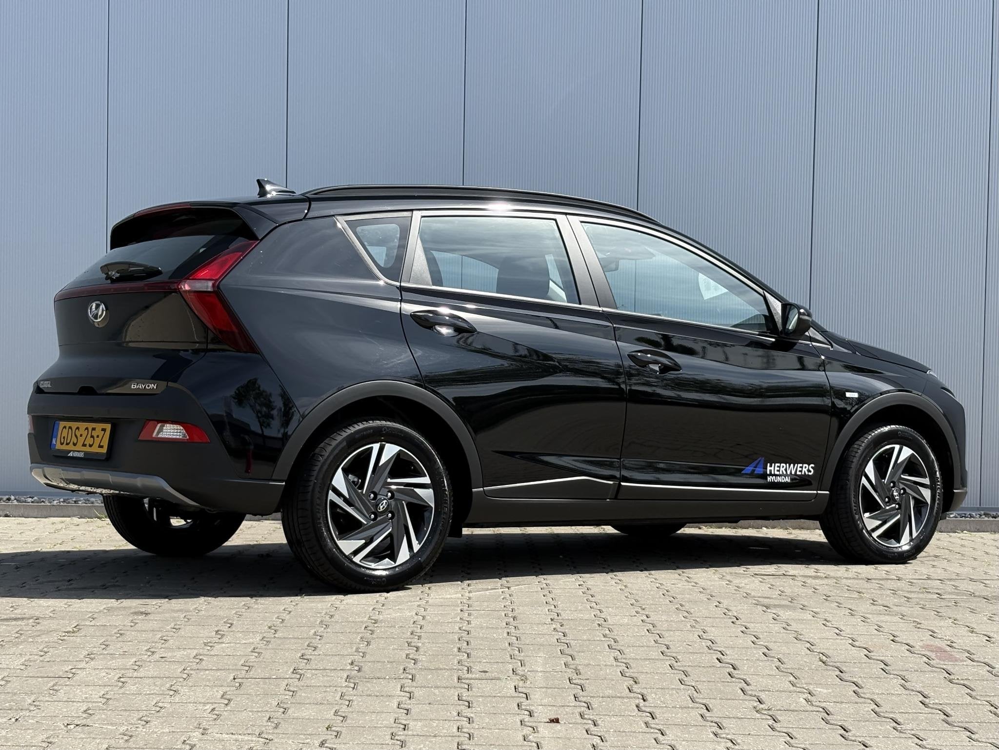 Hyundai Bayon 1.0 T-GDI Comfort / Automaat / Navigatie midde, Auto's, Euro 6, Origineel Nederlands, Bedrijf, 19 km/l