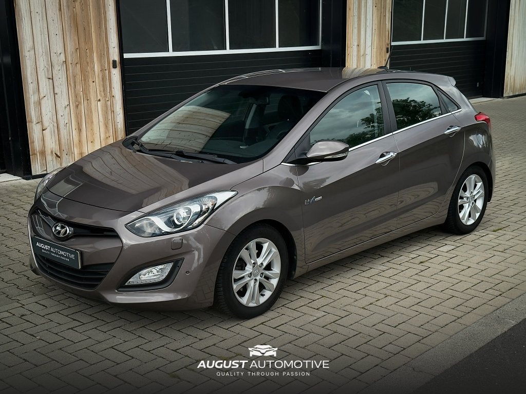 Hyundai i30 1.6 GDI I-Catcher 2013 | Eerste eigenaar | Airco, Auto's, Voorwielaandrijving, 4 cilinders, Bruin, Navigatiesysteem