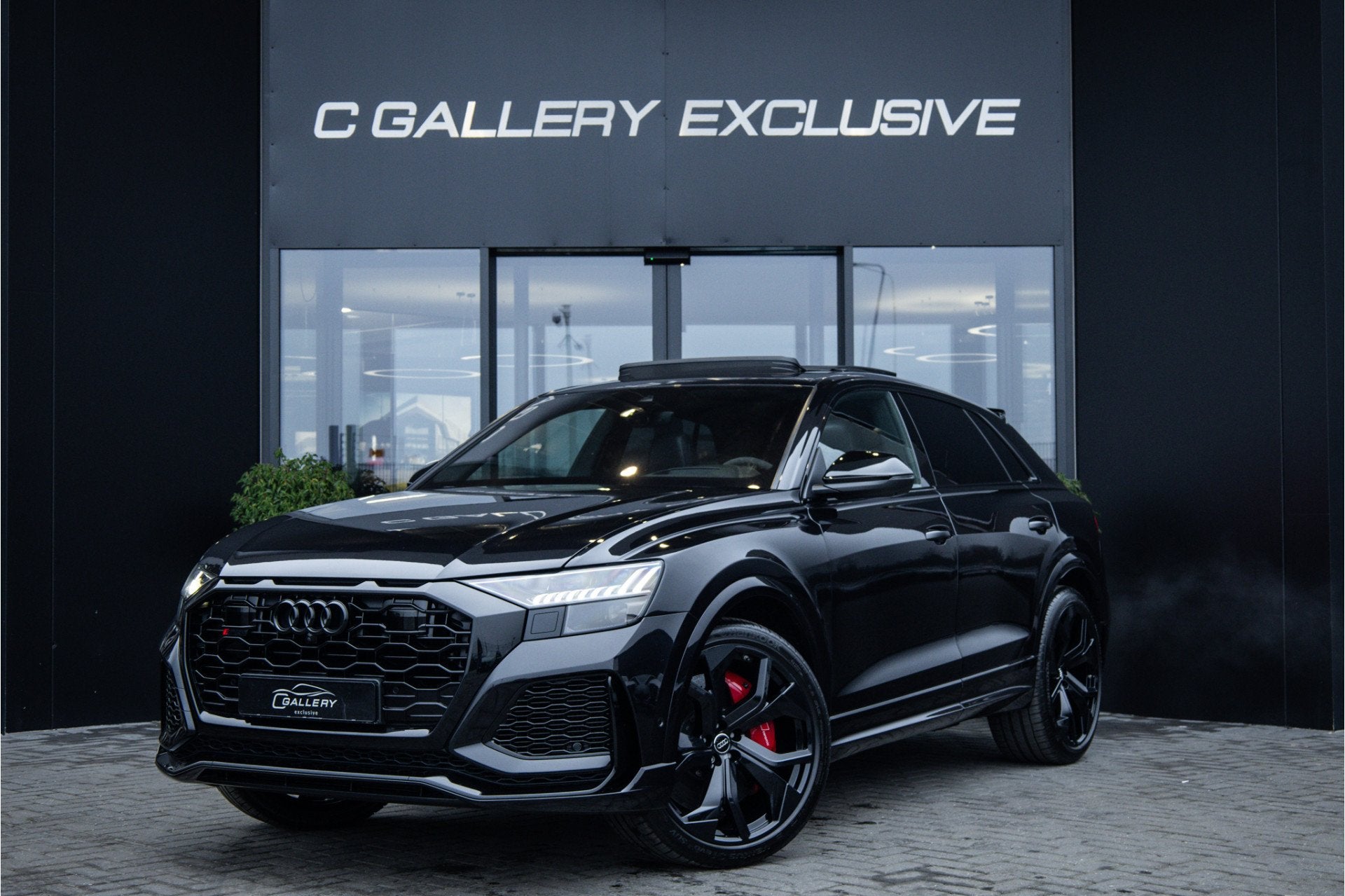 Audi RSQ8 4.0 TFSI quattro - RS Dynamic + | Pano | Keramisch, Auto's, Audi, Gebruikt, 600 pk, Zwart, Leder