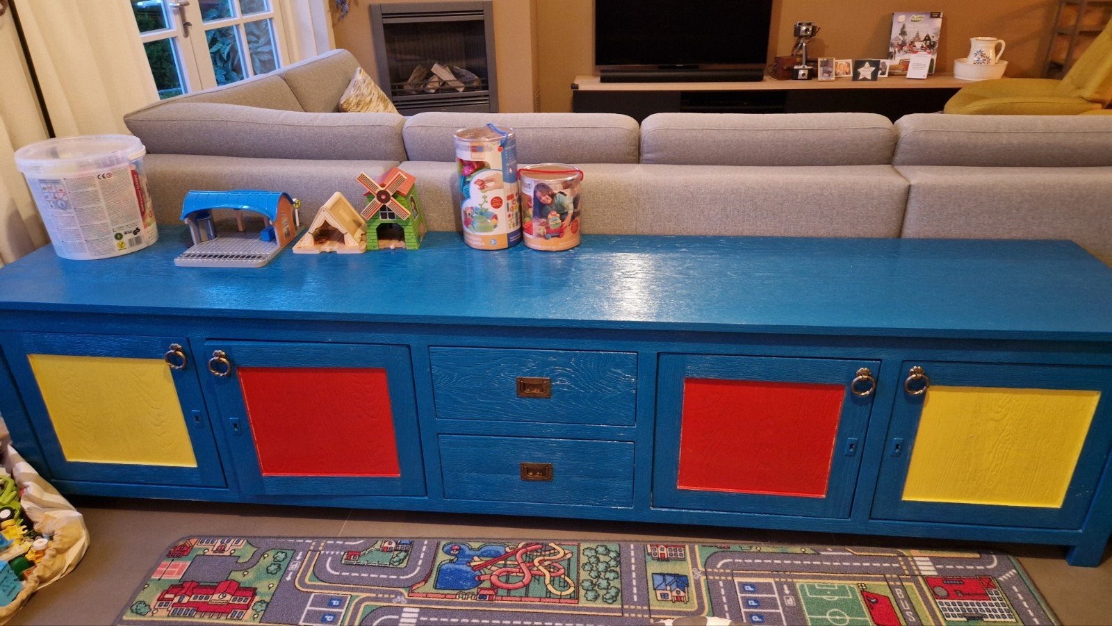 Blauwe speelkast met lades en afsluitbare deurtjes, Huis en Inrichting, Ophalen, 50 tot 75 cm, Rechthoekig, 200 cm of meer