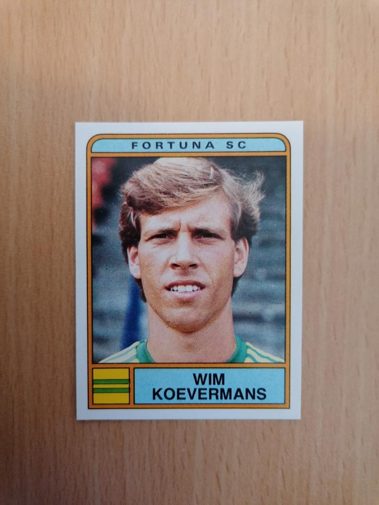Panini Voetbal 84 #118 Wim Koevermans-Fortuna SC., Hobby en Vrije tijd, Stickers en Plaatjes, Ophalen of Verzenden, Zo goed als nieuw