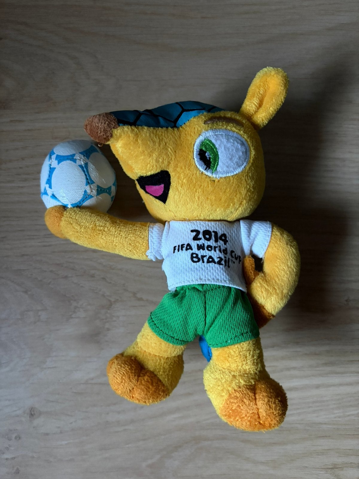 WK 2014 Fuleco knuffel - FIFA World Cup Brazil mascotte, Overige merken, Overige typen, Zo goed als nieuw, Middelgroot (20 tot 80 cm)