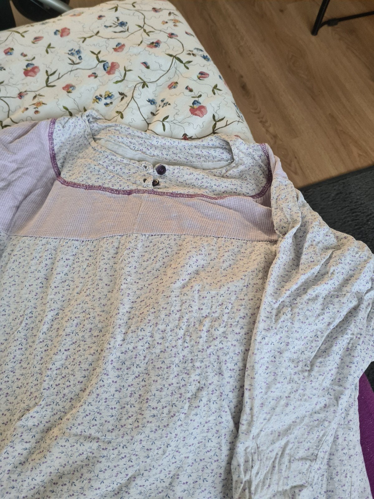Comfortabele pyjama met bloemenprint, Onbekend, Ophalen of Verzenden, Gedragen, Maat 38/40 (M)