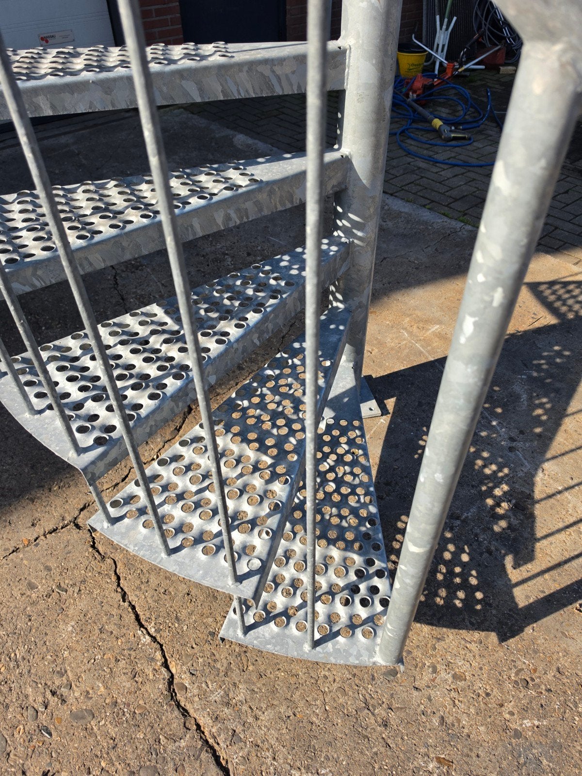 Stalen wenteltrap gegalv hoog 3.2mtr nog085, Ophalen, 2 tot 4 meter