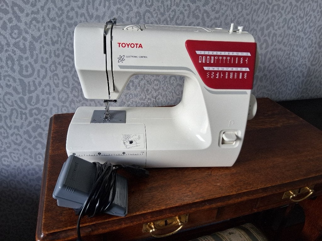 Toyota naaimachine, Ophalen, Gebruikt, Naaimachine, Overige merken