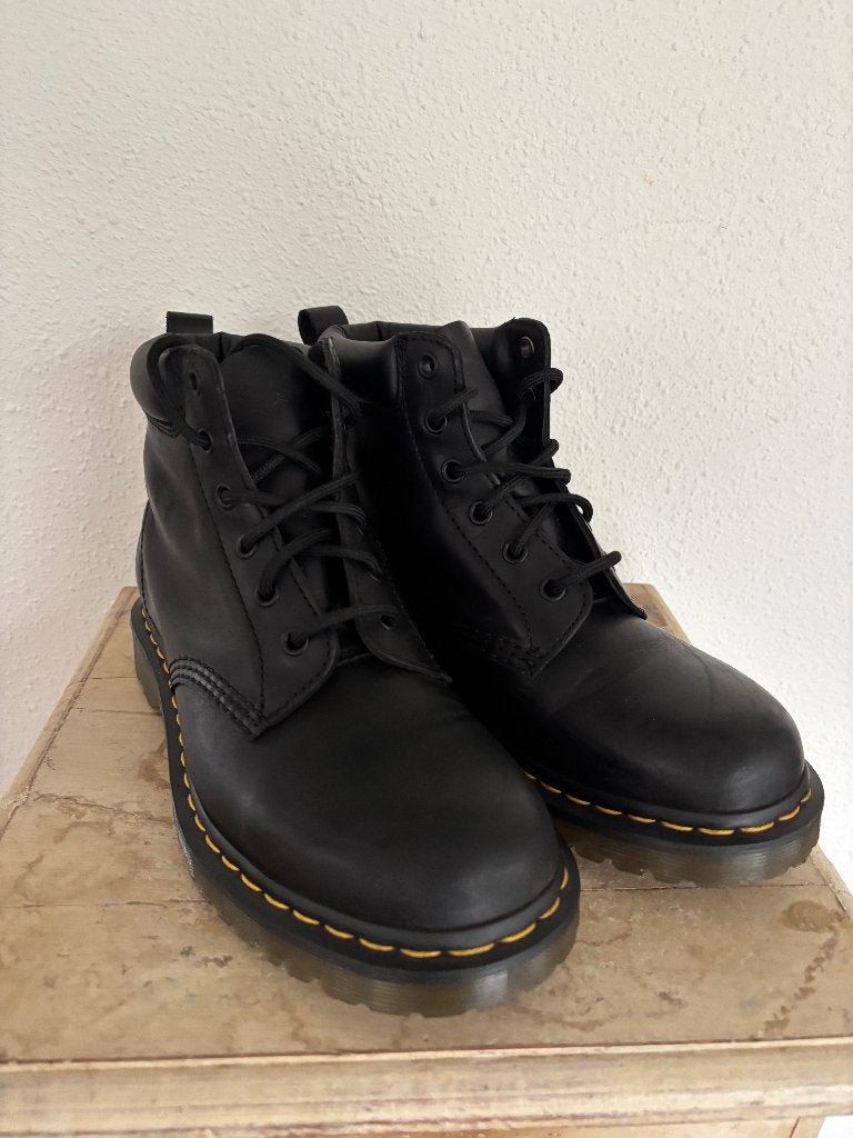 Dr. Martens Schoenen mt. 39 Nieuw, Zwart, Lage of Enkellaarzen, Nieuw, Ophalen of Verzenden