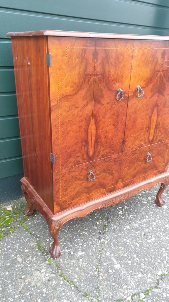 Klassiek noten tv meubel, Ophalen