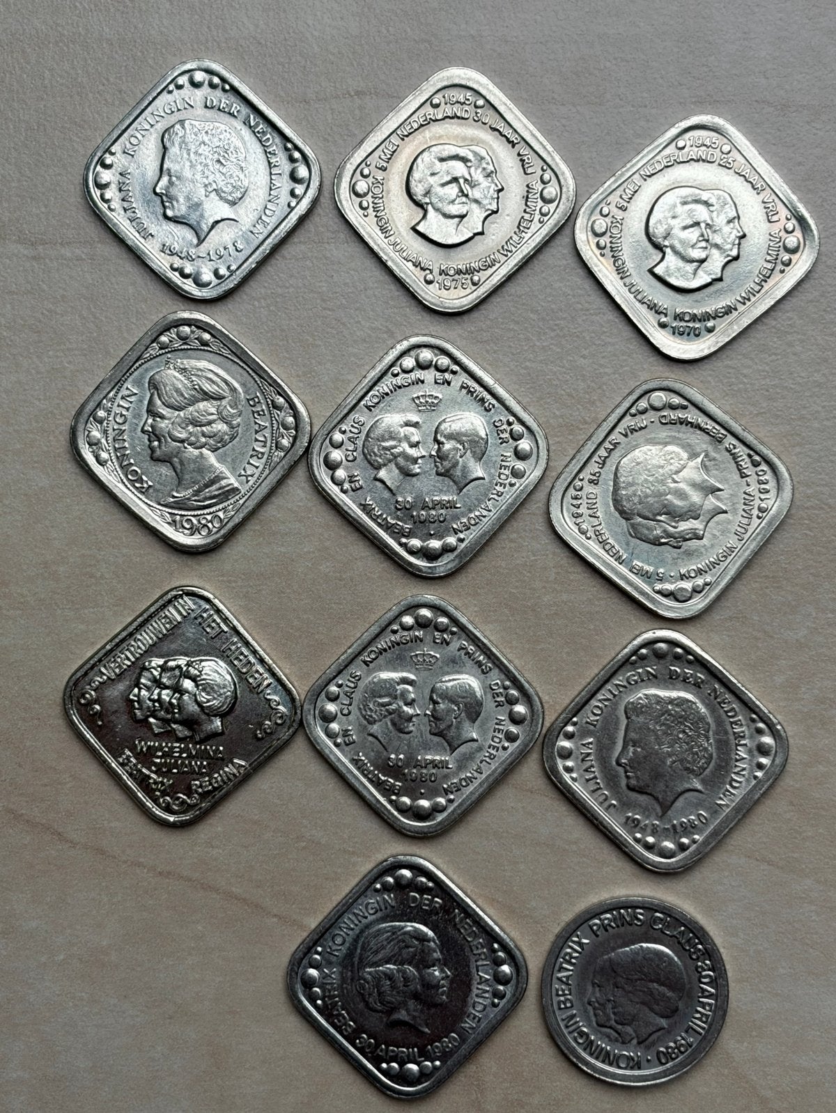 Set van 11 Nederlandse herdenkingsstuivers 1938-1980, Ophalen of Verzenden, Koningin Juliana, Overige waardes, Setje
