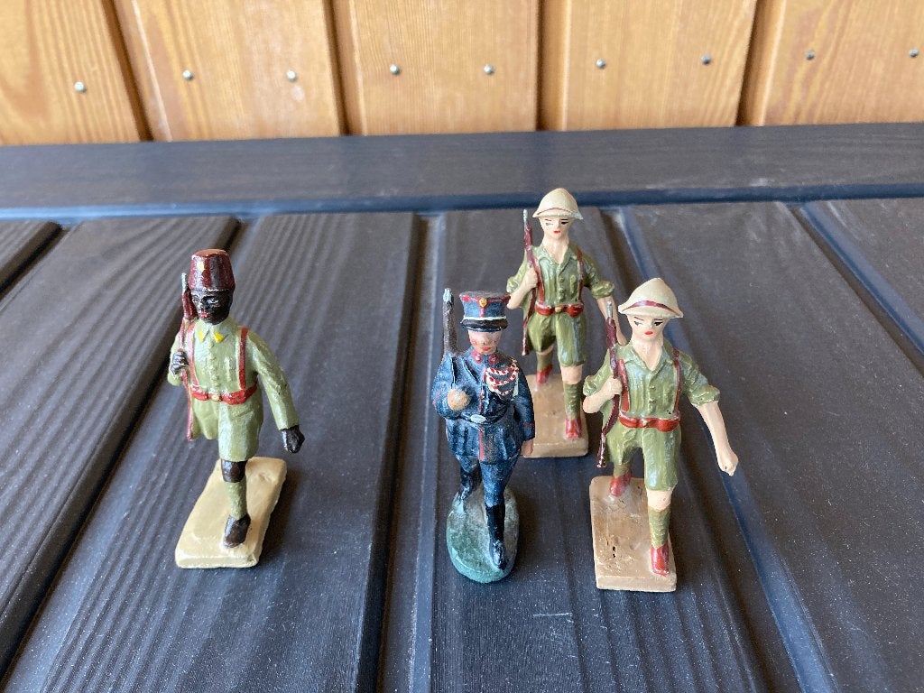 Durso Koloniaal  3x + Clarion Belgische gendarme 1x, Ophalen of Verzenden