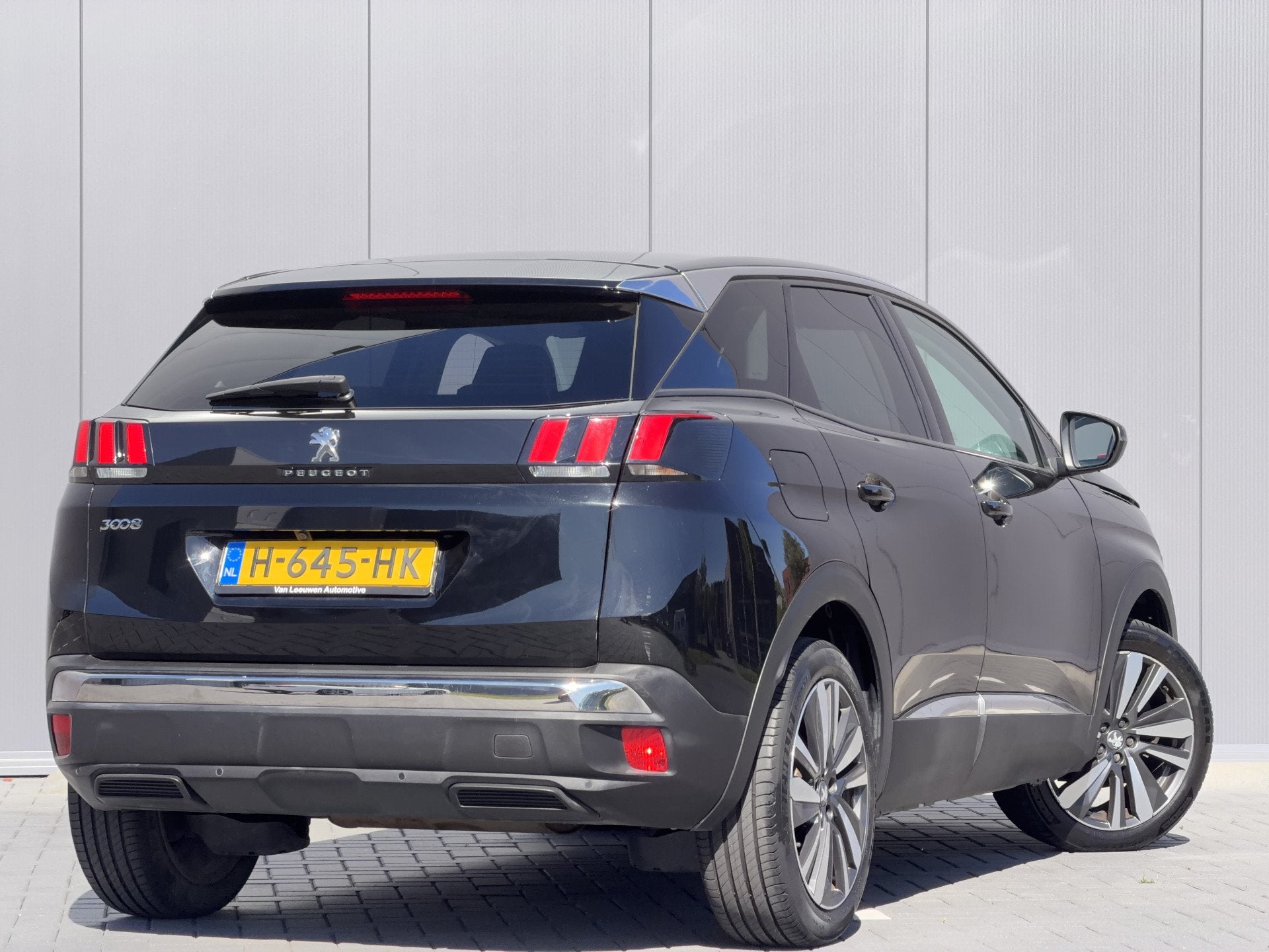 Peugeot 3008 1.2 PureTech Blue Lease Premium | RIJKLAAR | NA, Auto's, Voorwielaandrijving, Gebruikt, 1199 cc, Leder en Stof