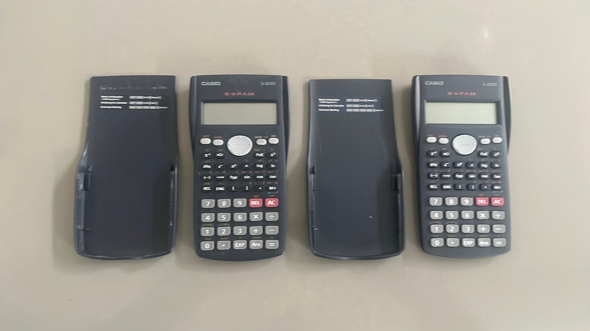 2x Casio fx-82MS, Ophalen of Verzenden, Grafische rekenmachine, Gebruikt