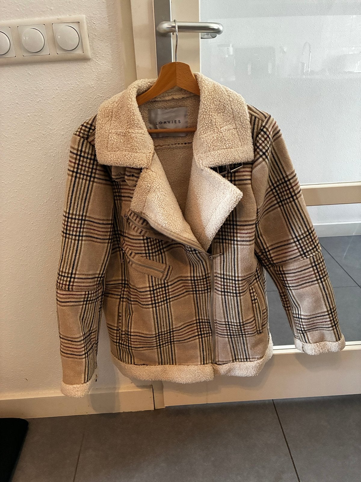 Loavies geruite jas met teddy voering - Maat S, Verzenden, Zo goed als nieuw, Maat 36 (S), Beige
