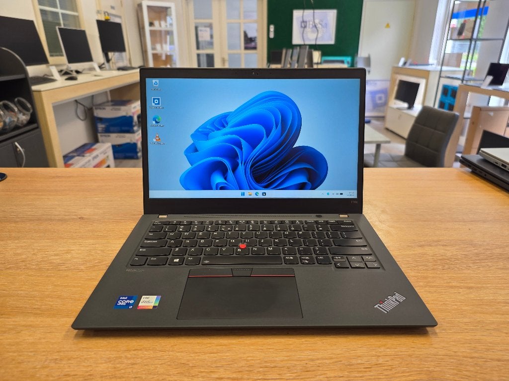 Lenovo ThinkPad T14s | 14 inch | Core i7 | 16GB | 512GB, Computers en Software, Windows Laptops, Qwerty, Info@besacomputers.nl