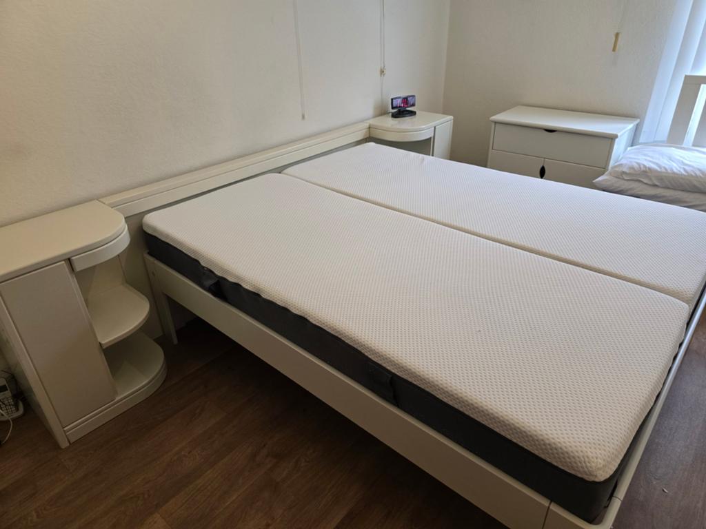 AUPING Tweepersoonsbed  met OMBOUW  nachtkastjes en ladekast, Huis en Inrichting, Ophalen, Modern en functioneel, Wit, Tweepersoons