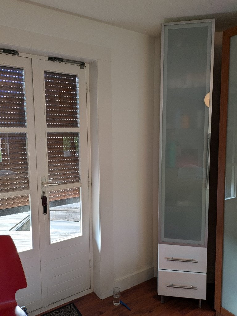 GRATIS - smal IKEA kastje met melkglas, Ophalen, Gebruikt