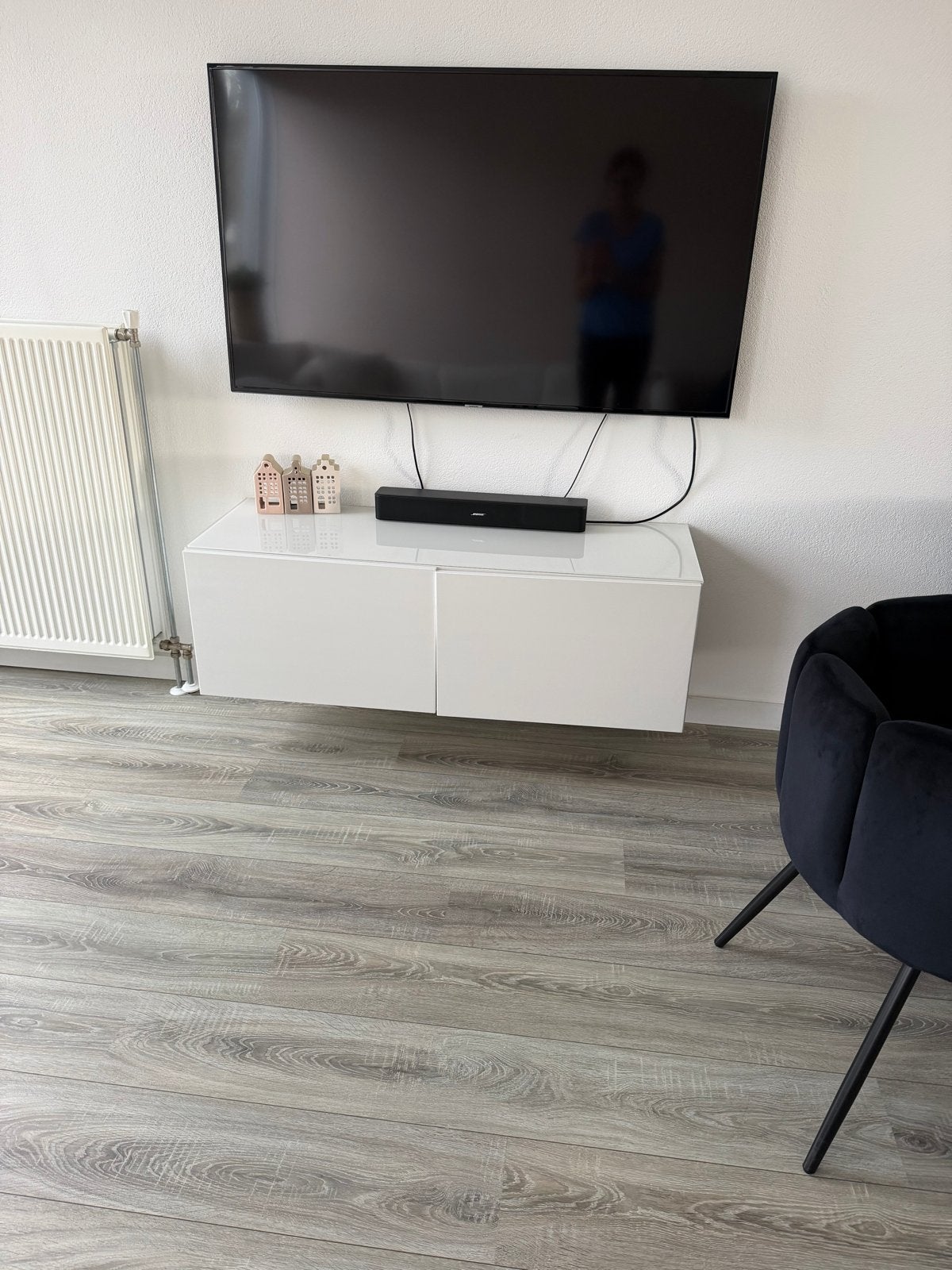 IKEA Besta TV-meubel met melkglasplaat, 120x40x38cm, Ophalen, Gebruikt, 100 tot 150 cm, Glas