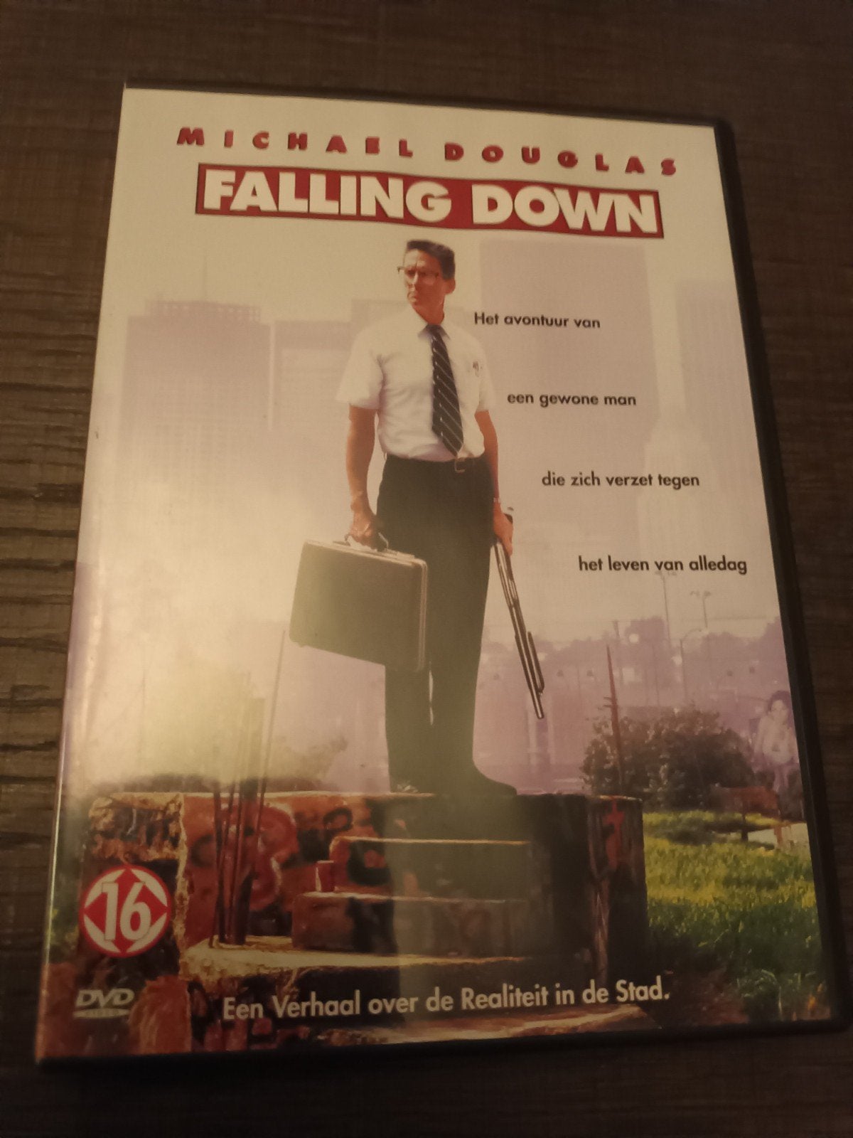dvd Falling Down, Vanaf 16 jaar, Ophalen of Verzenden, Zo goed als nieuw, Actiethriller