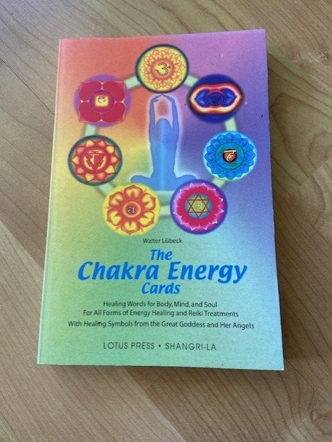 The Chakra Energy Cards - Walter Lubeck boek + kaarten, Boeken, Ophalen of Verzenden, Gelezen, Tarot of Kaarten leggen, Overige typen