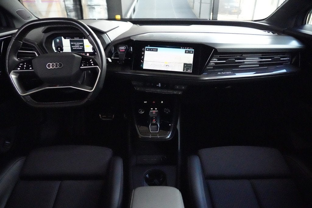 Audi Q4 Sportback e-tron 40 S edition 77 kWh 204pk Sonos/Tre, Automaat, Achterwielaandrijving, Gebruikt, Zwart