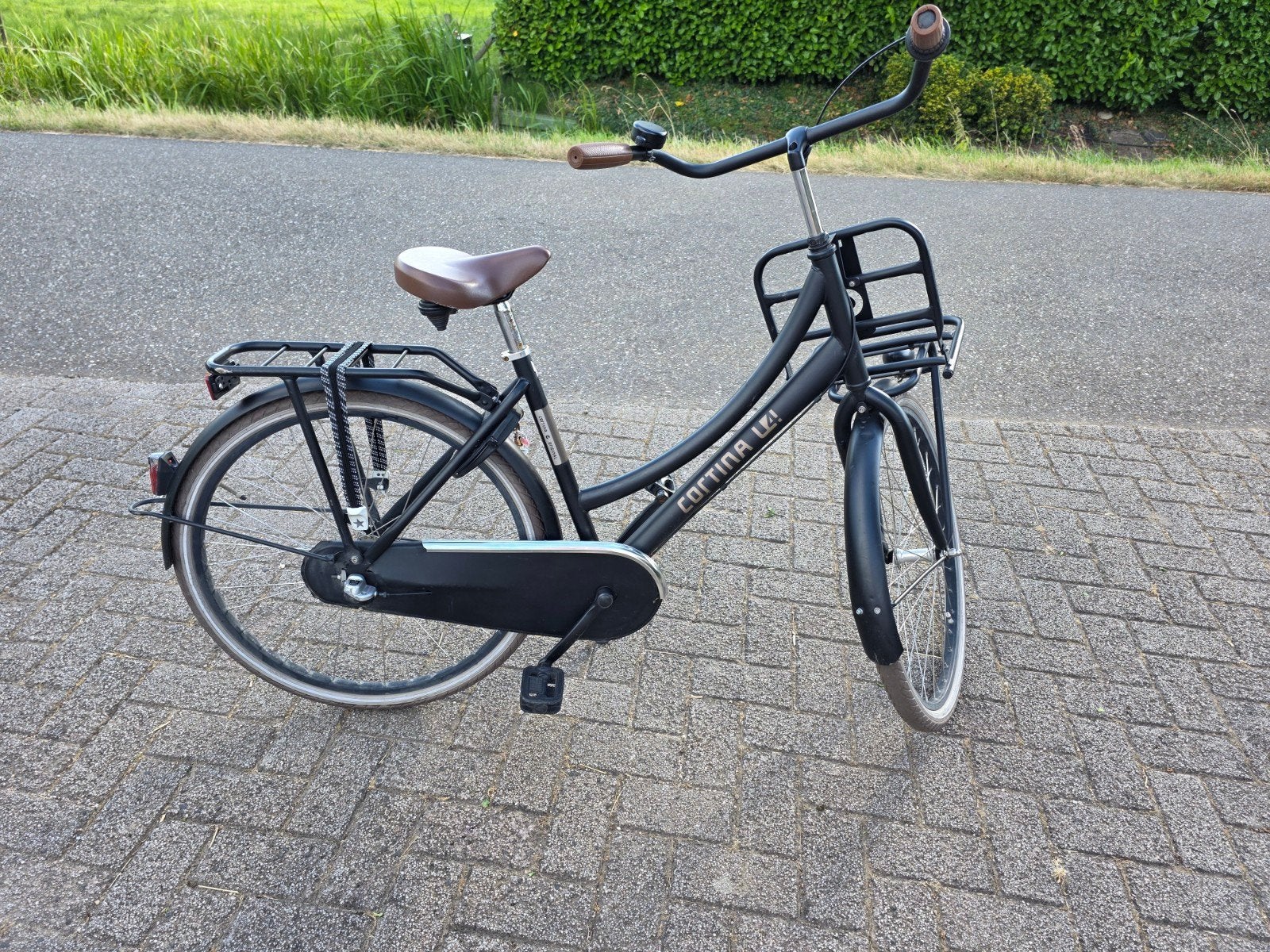 Cortina U4 26inch meisjesfiets zwart, Terugtraprem, Gebruikt, Cortina U4 transportfiets, Versnellingen