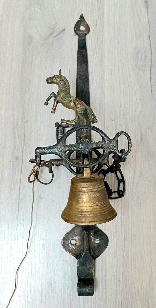 vintage smeedijzeren voorportaaldinerbel met paard, Verzenden