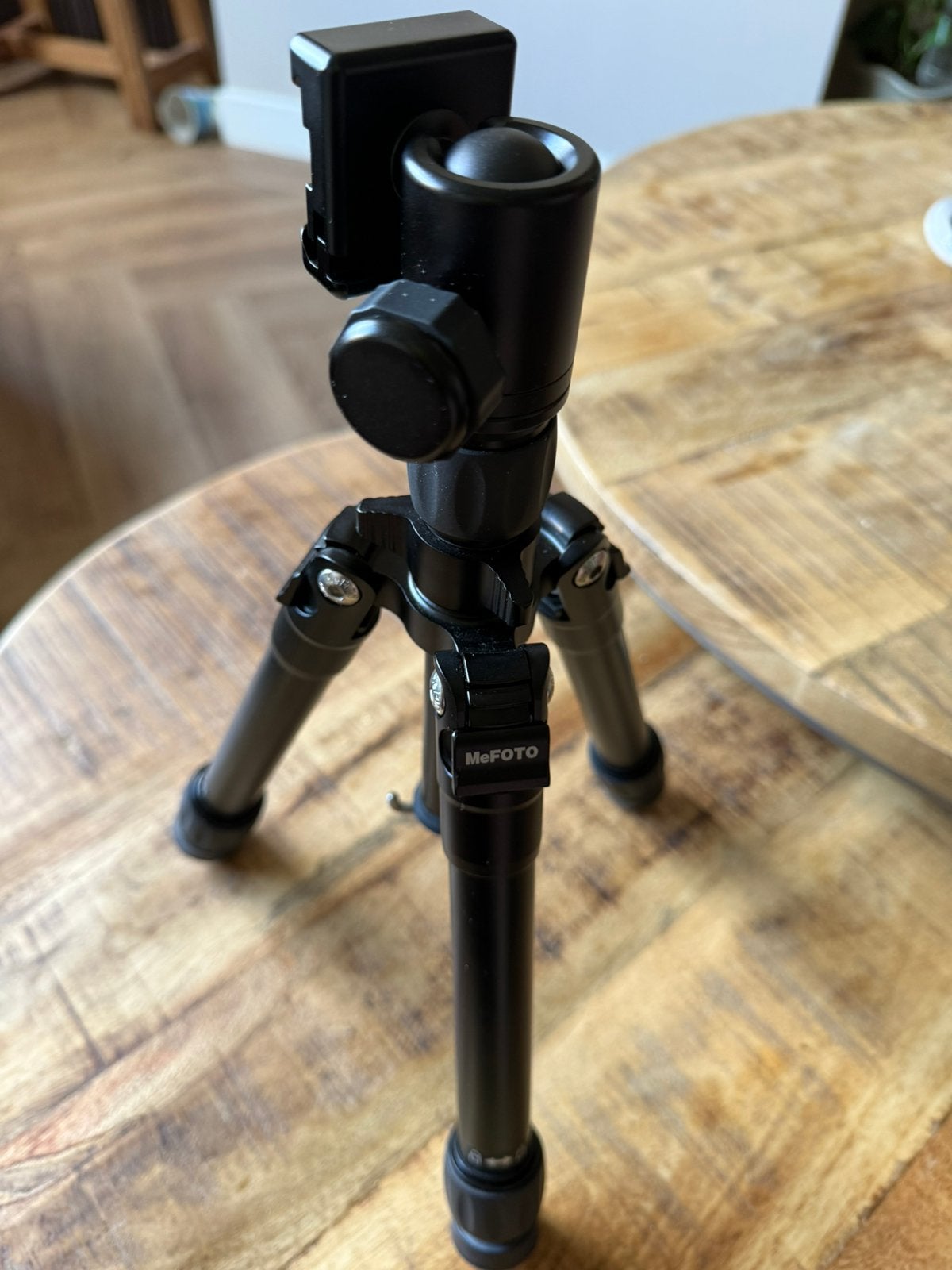 Statief Me foto, Ophalen of Verzenden, Nieuw, Minder dan 150 cm, Driepoot