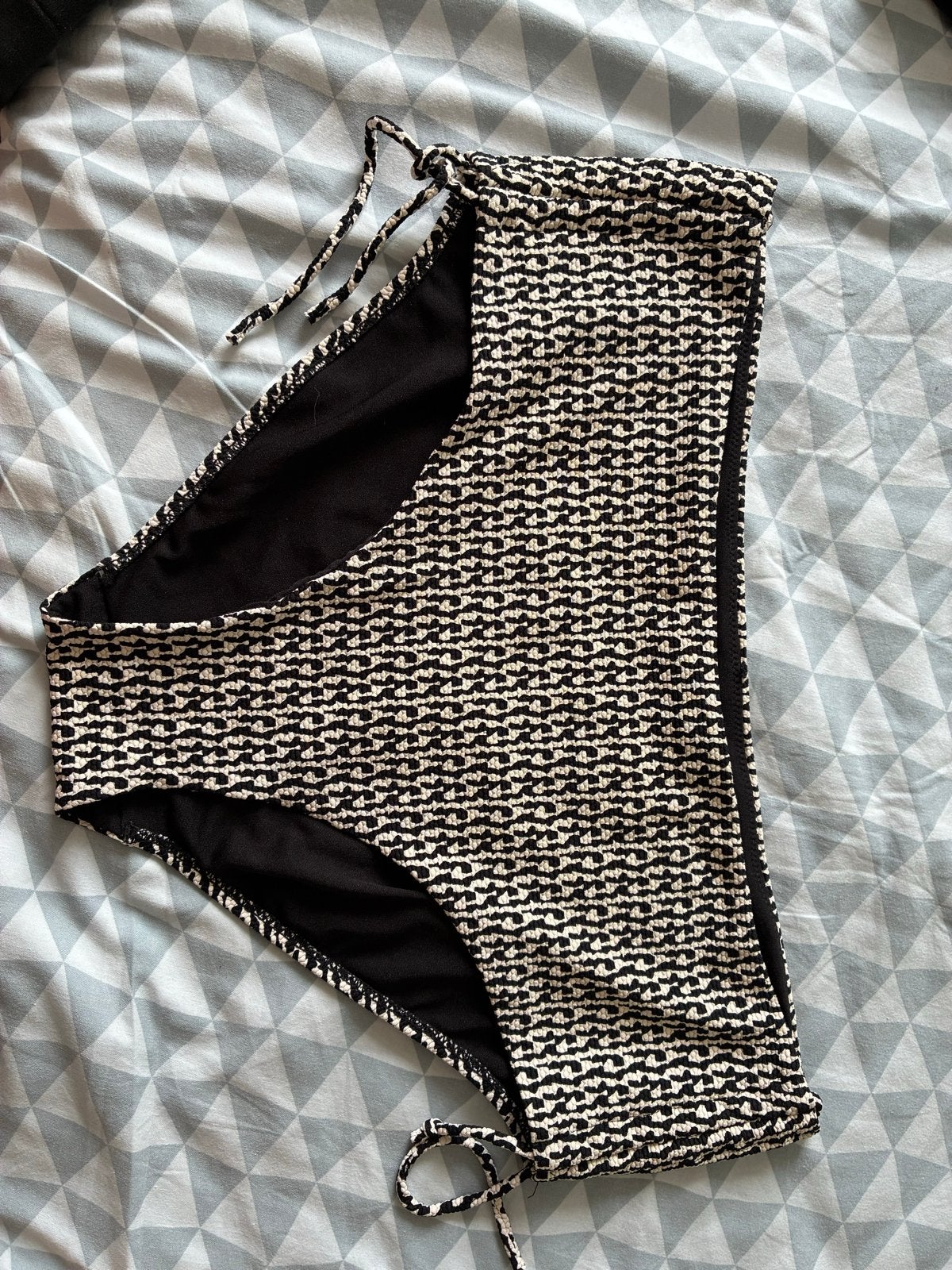 Nieuw Zwart-witte bikini broek Hema  XXL, Ophalen of Verzenden, Nieuw, Zwart, Bikini