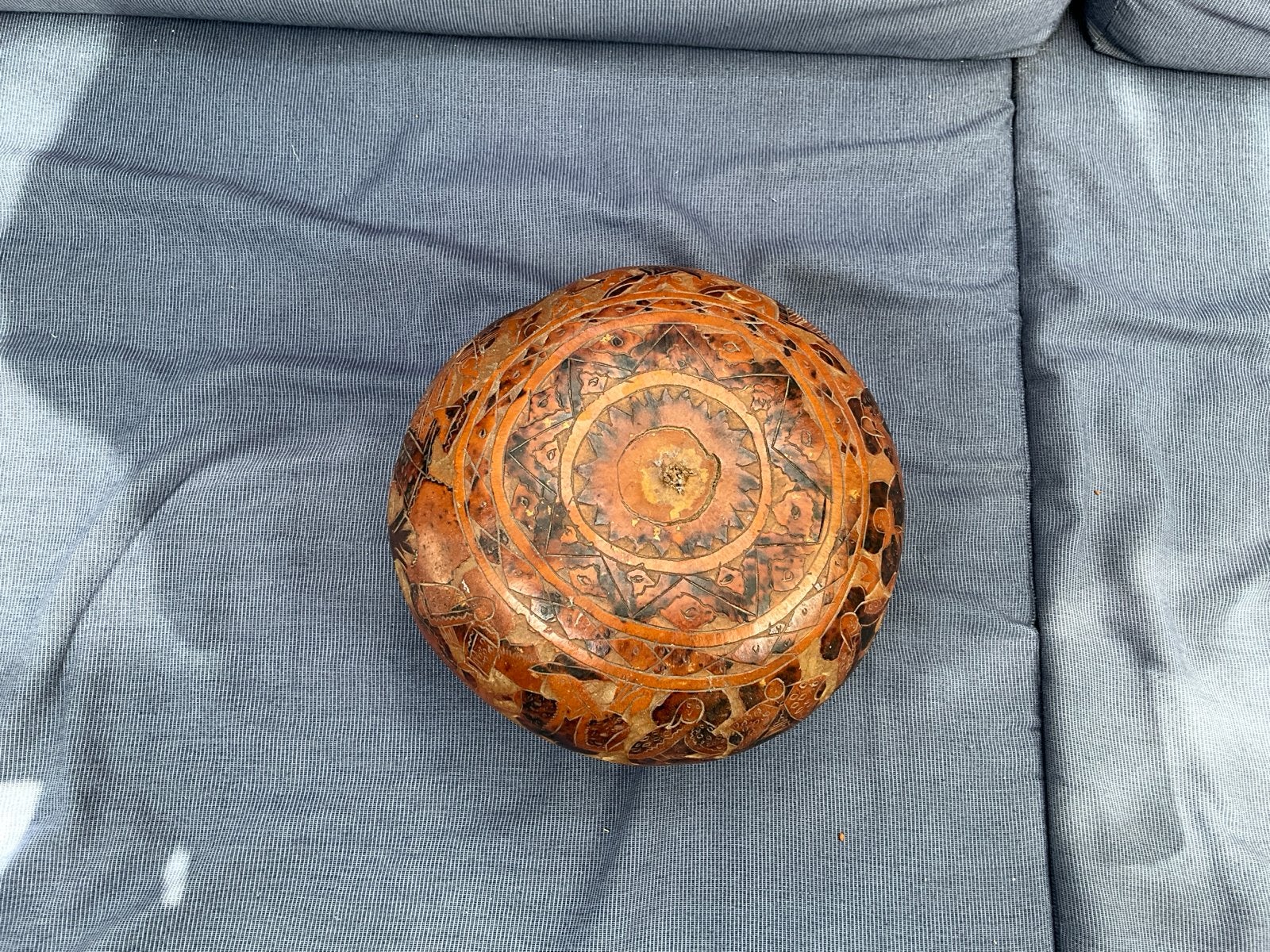 Decoratieve kalebas kom met ingesneden patronen, Ophalen of Verzenden
