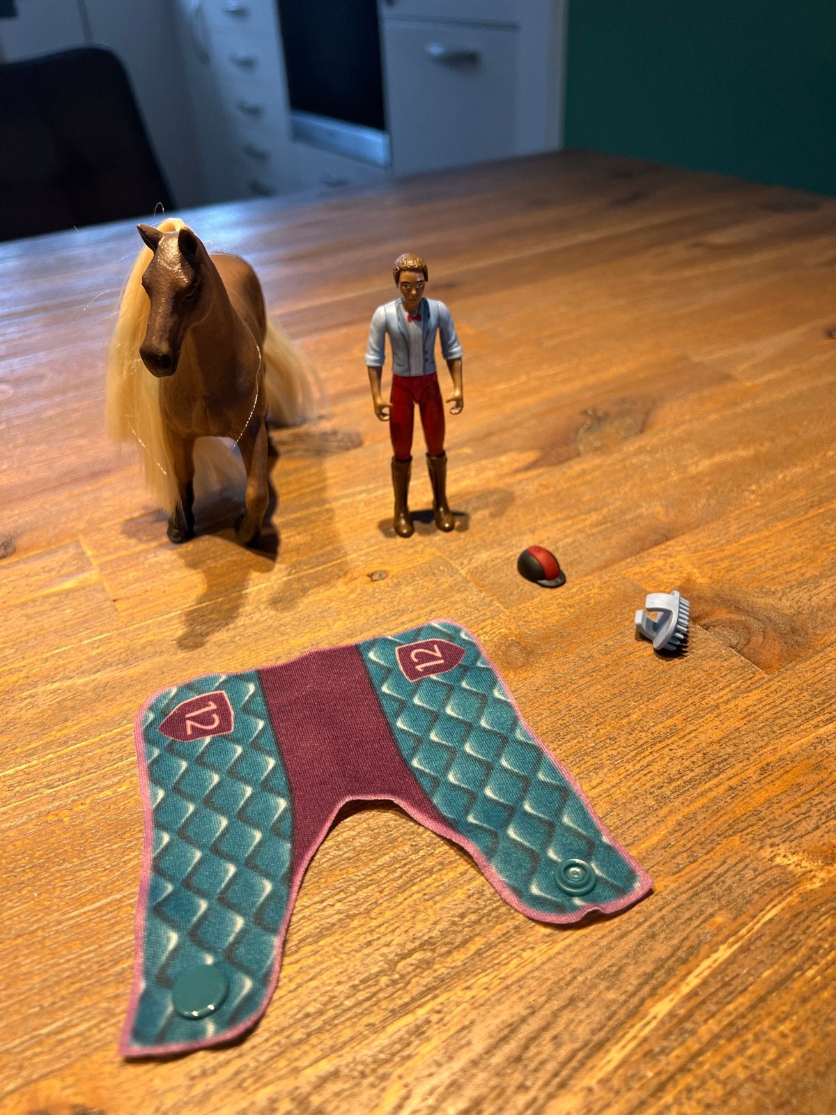 Schleich paard met ruiter en accessoires, Ophalen of Verzenden, Gebruikt