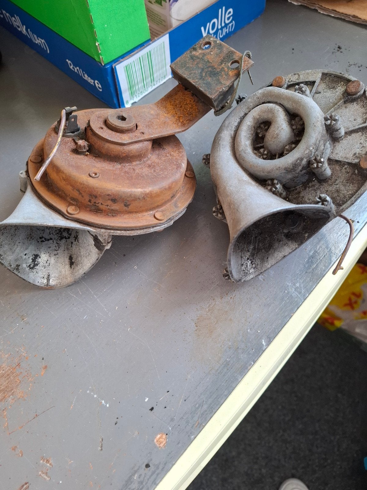 Oude claxons -Model 761!!-  Vintage toeter voor auto of moto, Ophalen of Verzenden, Gebruikt, Universele onderdelen
