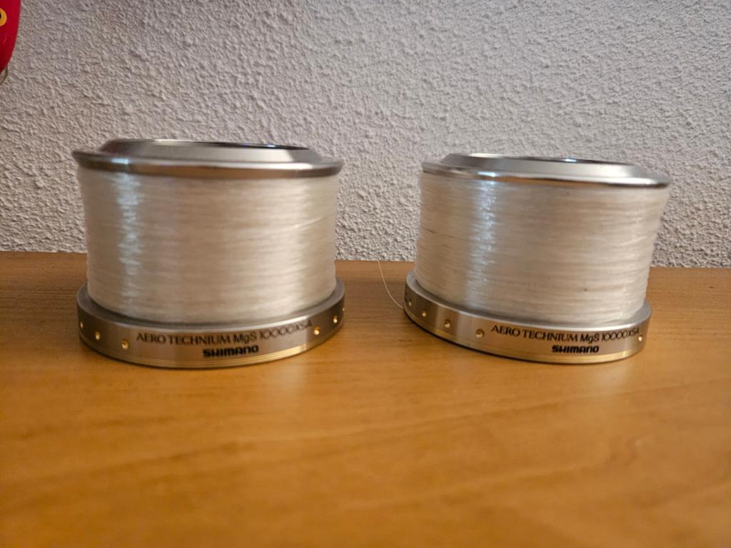 2 x Shimano Aero Technium mgs 10000 xsa spoelen, Ophalen of Verzenden, Zo goed als nieuw, Molen